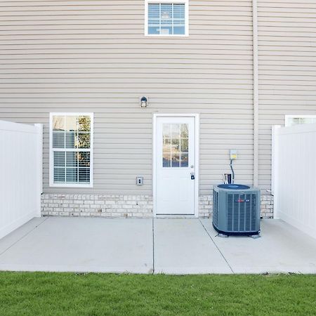 Make Lemonade In Luxury W King Bed And Free Parking Plus 40 Minutes To Nashville Clarksville Exterior foto